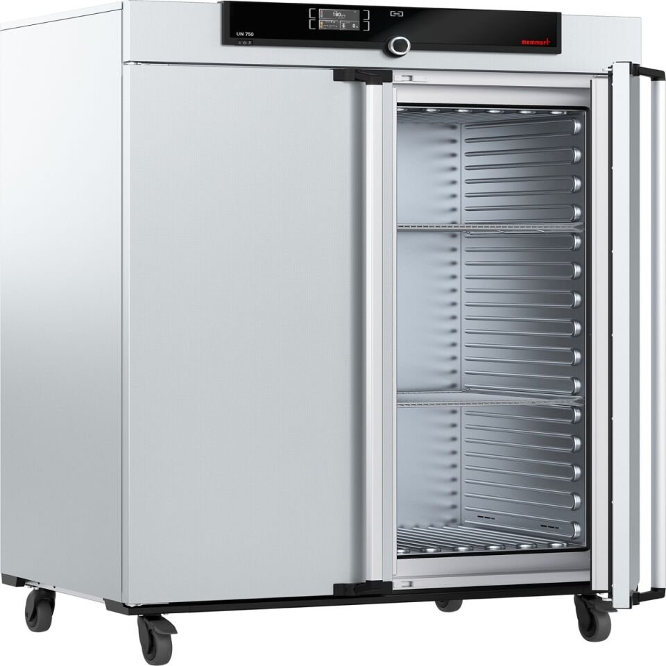 Memmert UN750 Etüv